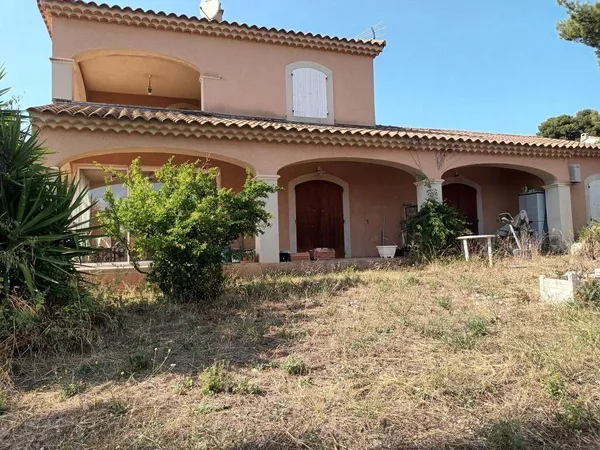 Maison de plain-pied 4 pièces 140 m² 