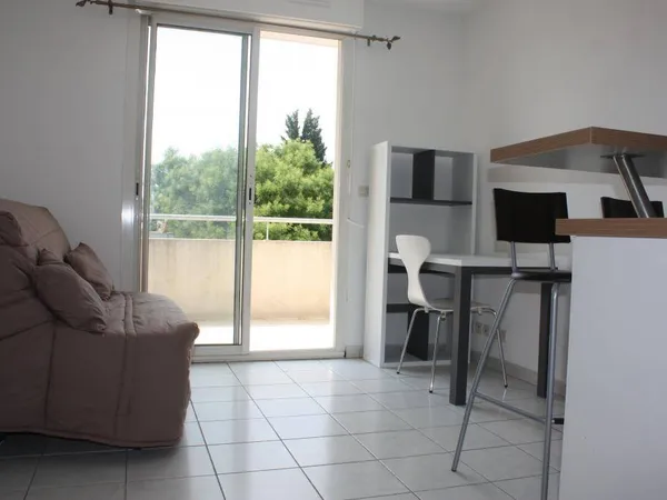 Studio 1 pièce 21 m² 