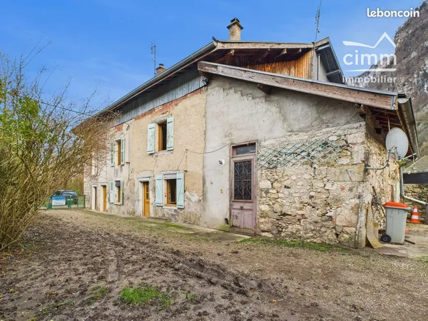 Maison 5 pièces 140 m² 