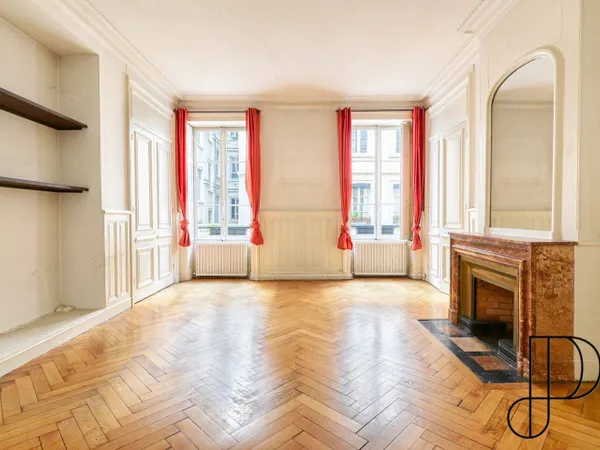 Appartement 5 pièces 145 m² 