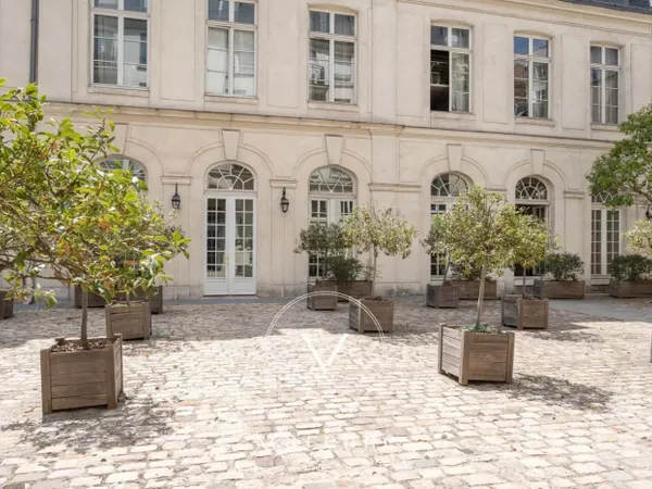Appartement - 75006 Paris - Monnaie - 1 chambre - 148 m2 - 92 m2 