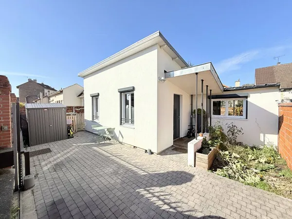 Maison de plain-pied 5 pièces 75 m² 