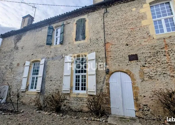 Maison 10 pièces 304 m² 