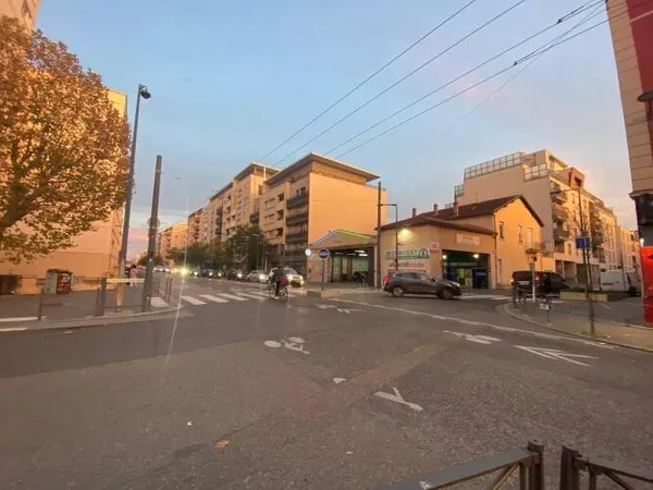 Boutique 90 m² 