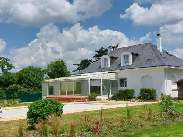 Maison 6 pièces 222 m² 