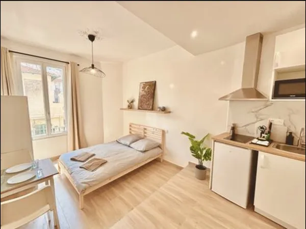 Appartement 3 pièces divisé en 3 studios Idéal Investisseur 