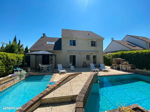Maison 7 pièces 161 m² 