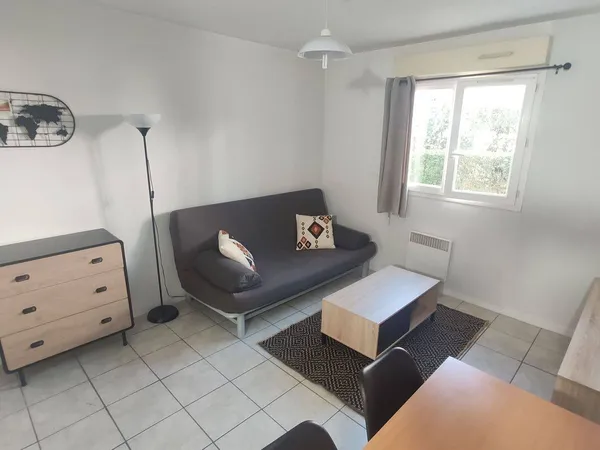 Studio 1 pièce 21 m² 