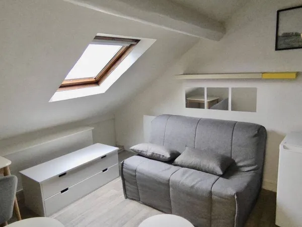 Appartement 1 pièce 11 m² 