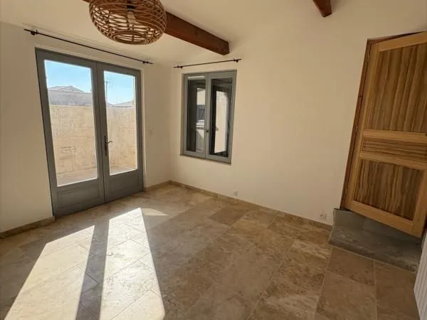 Studio 1 pièce 30 m² 