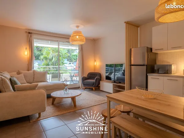 EN EXCLUSIVITÉ - Appartement T2 meublé avec terrasse allée des Agates à Bellepierre, SUNSHINE 