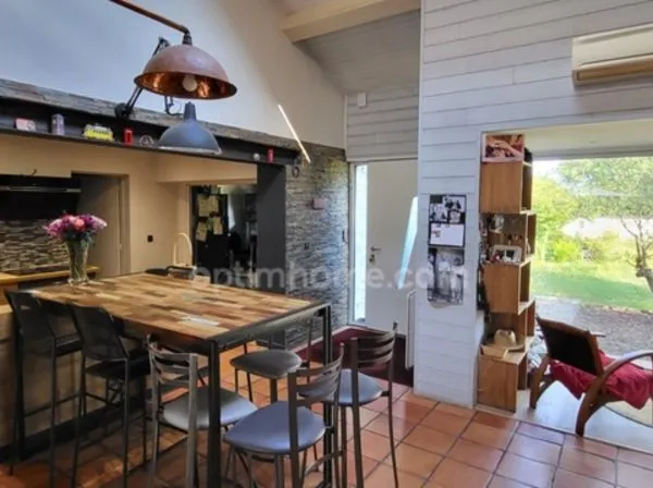Maison 10 pièces 230 m² 