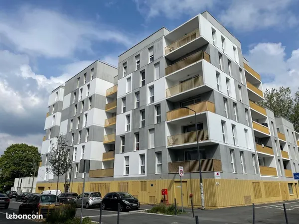 Appartement 4 pièces 80 m² 