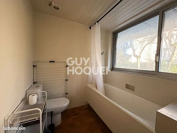 Studio 1 pièce 23 m² 