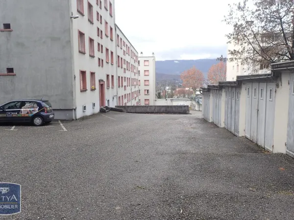 Parking 13 m² 
