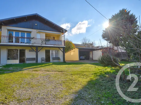 Maison 10 pièces 265 m² 