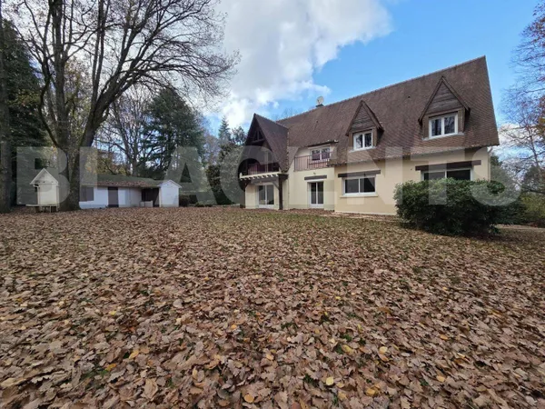 Maison 7 pièces 213 m² 