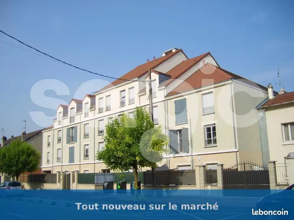 Studio 1 pièce 30 m² 