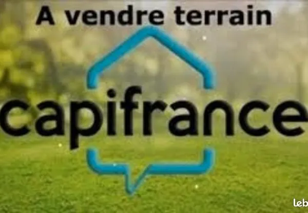 Terrain 832 m² 