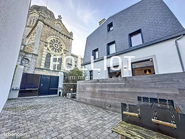 Propriété 5 pièces 141 m² 