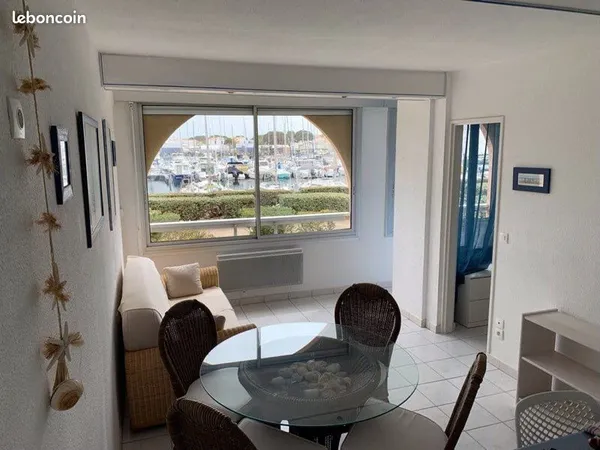 Appartement vue sur port à louer à Port Leucate 