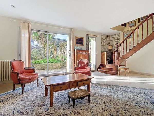 Maison 9 pièces 236 m² 