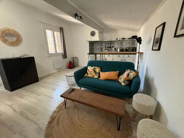 Studio 1 pièce 23 m² 