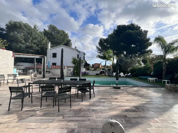 Maison 6 pièces 210 m² 