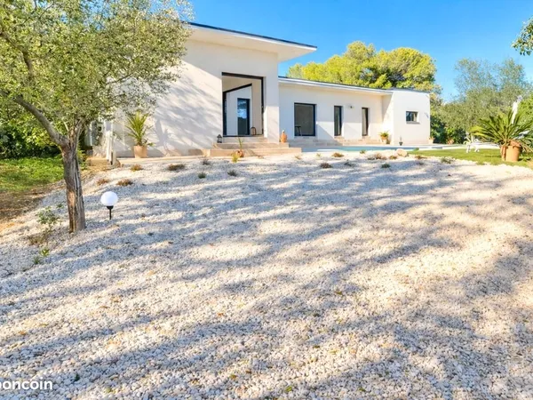 Maison Contemporaine Colline EST 