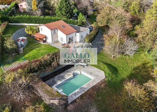 Maison 5 pièces 136 m² 