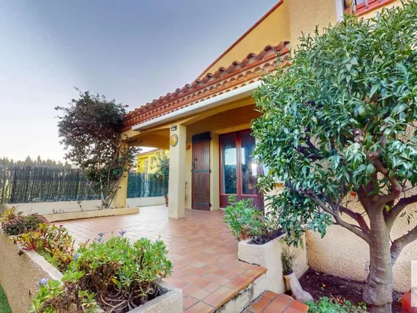 CANTIE - Grande villa avec jardin - Claira 
