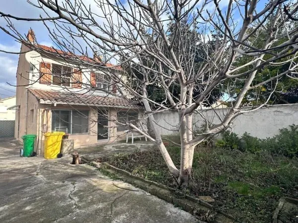 Vends maison de ville 