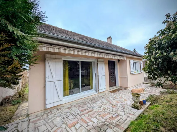 Maison de plain-pied 5 pièces 83 m² 