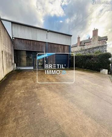 Local commercial 159 m² 