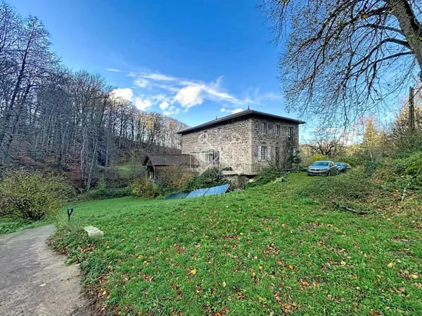 Maison 6 pièces 360 m² 