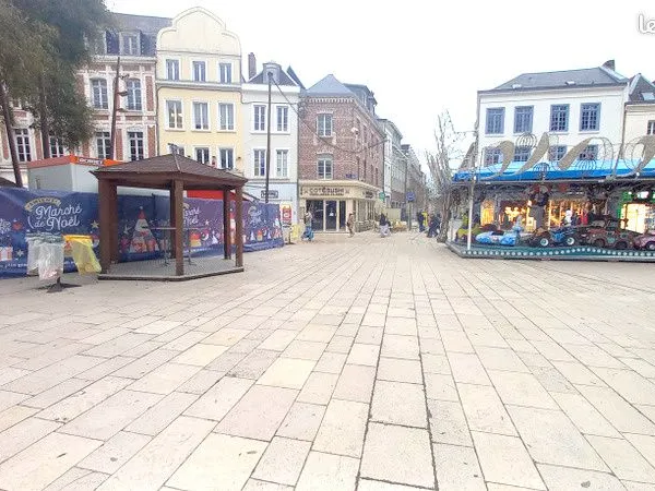 Local 46 m² Amiens 