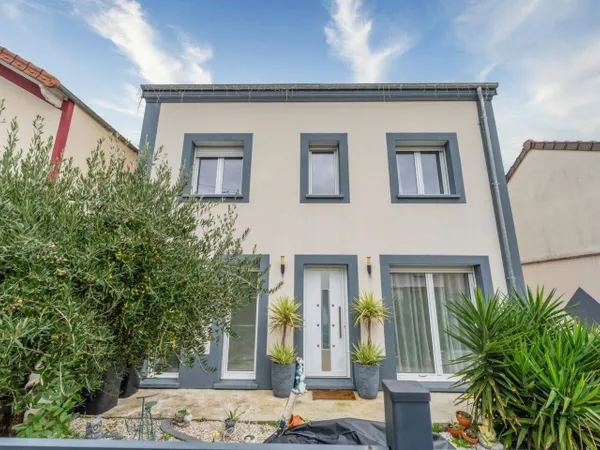 Maison 5 pièces 111 m² 