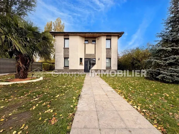 Maison 4 pièces 191 m² 