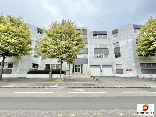 Bureau 542 m² 