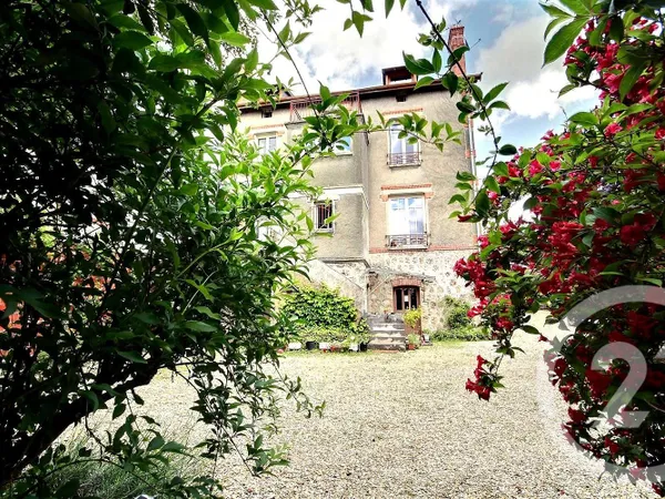 Maison 10 pièces 230 m² 