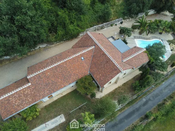 Maison de plain-pied 5 pièces 135 m² 