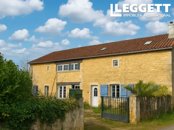 Prix exceptionnel pour cette maison en pierre indépendante de 3 chambres avec grand jardin, proche 