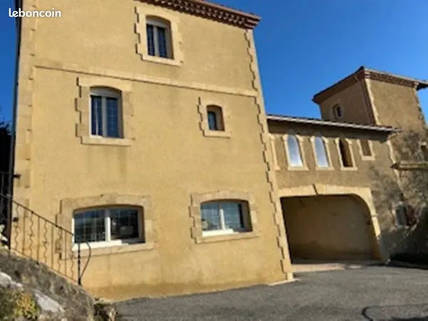 Propriété 30 pièces 900 m² 