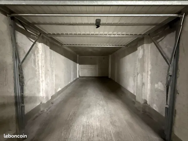 Parking/box 17 m² Échirolles 
