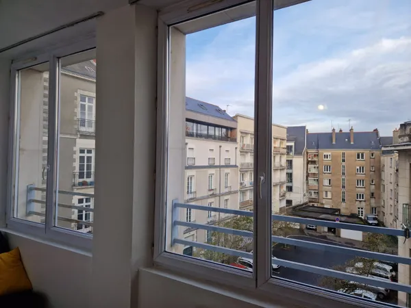 Loue studio meublé 