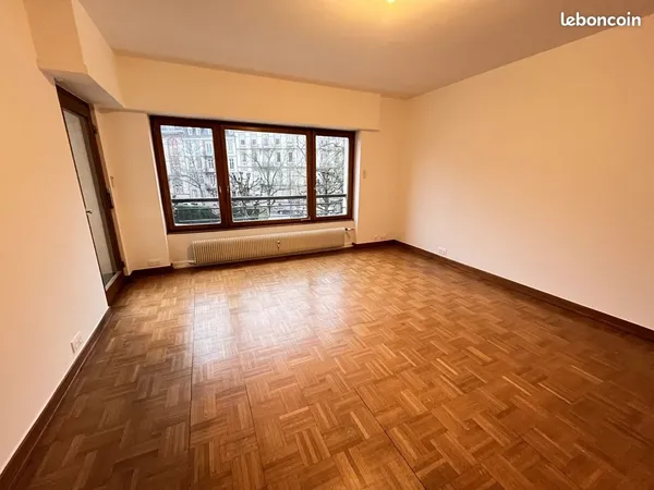 Appartement 2 pièces 81 m² 