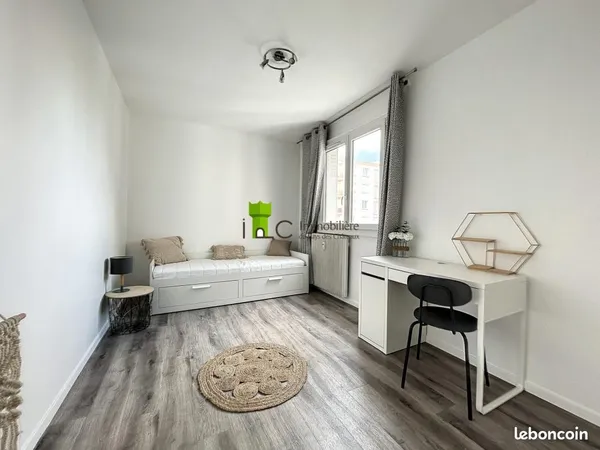 Appartement 1 pièce 61 m² 