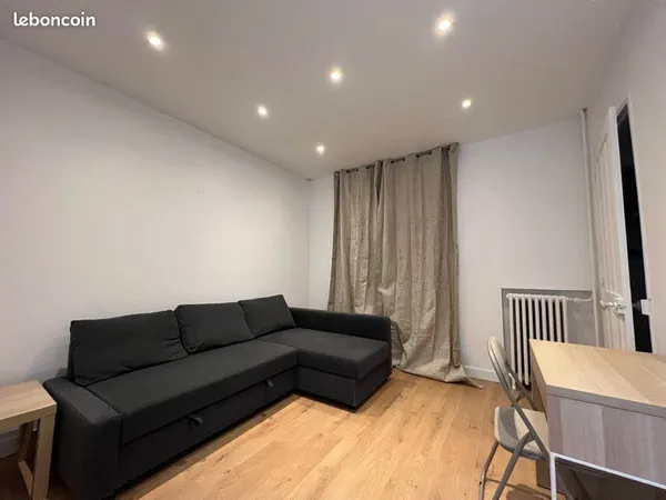Studio Meublé refait à neuf - 20,5 m² - Centre-ville de Compiègne 