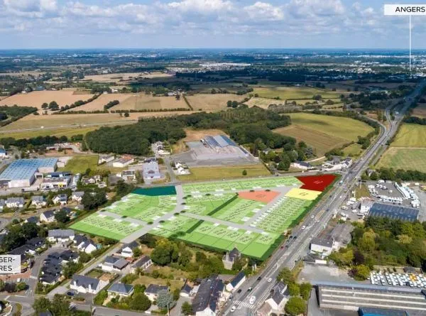 Terrain à bâtir de 419 m² à SAINT-JEAN-DE-LINIERES (49) 