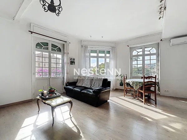 GOLFE JUAN - 3P - 62 m2 - Centre ville - Sud - Faibles charges - Balcons - 2 Caves - Proche mer 